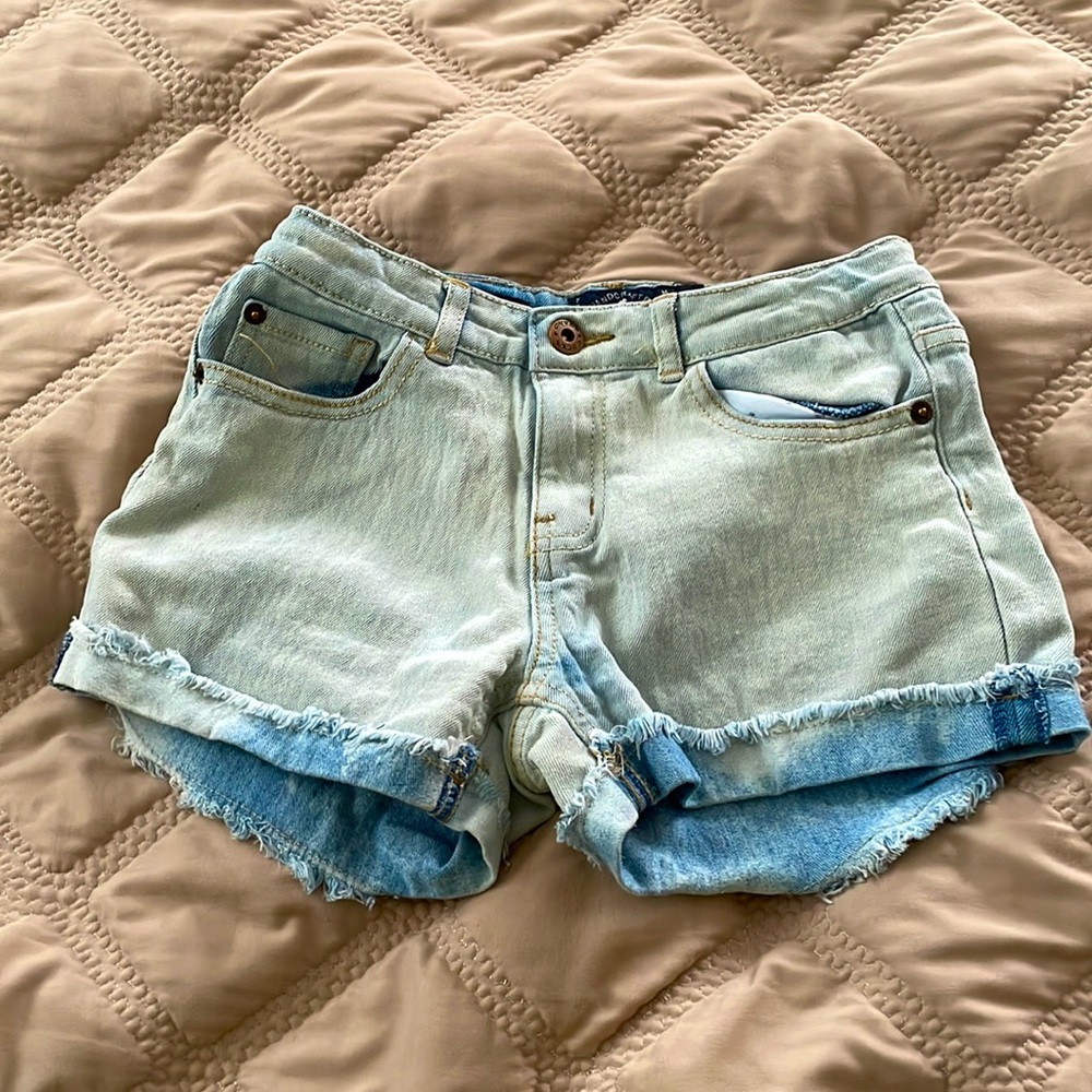 Luck Brand short